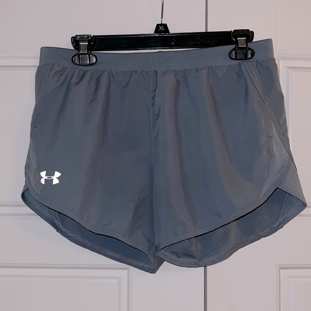 Under Armour Shorts, sz med